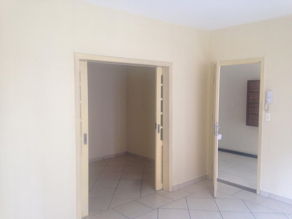 Apartamento para alugar com 1 quarto, 65m² - Foto 5