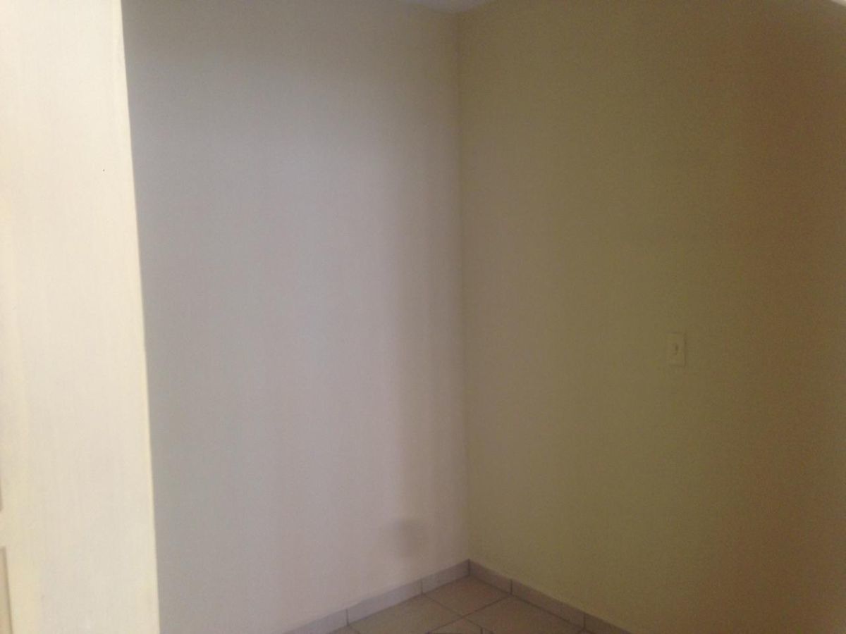 Apartamento para alugar com 1 quarto, 65m² - Foto 7