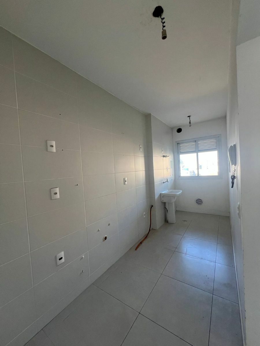 Apartamento para alugar com 2 quartos, 70m² - Foto 7