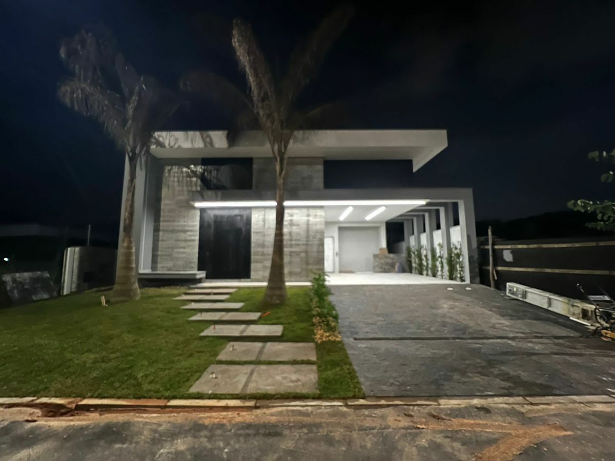 Casa à venda com 3 quartos, 175m² - Foto 2