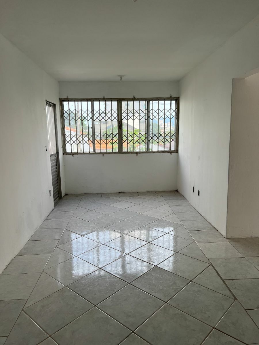 Apartamento à venda com 2 quartos, 58m² - Foto 3