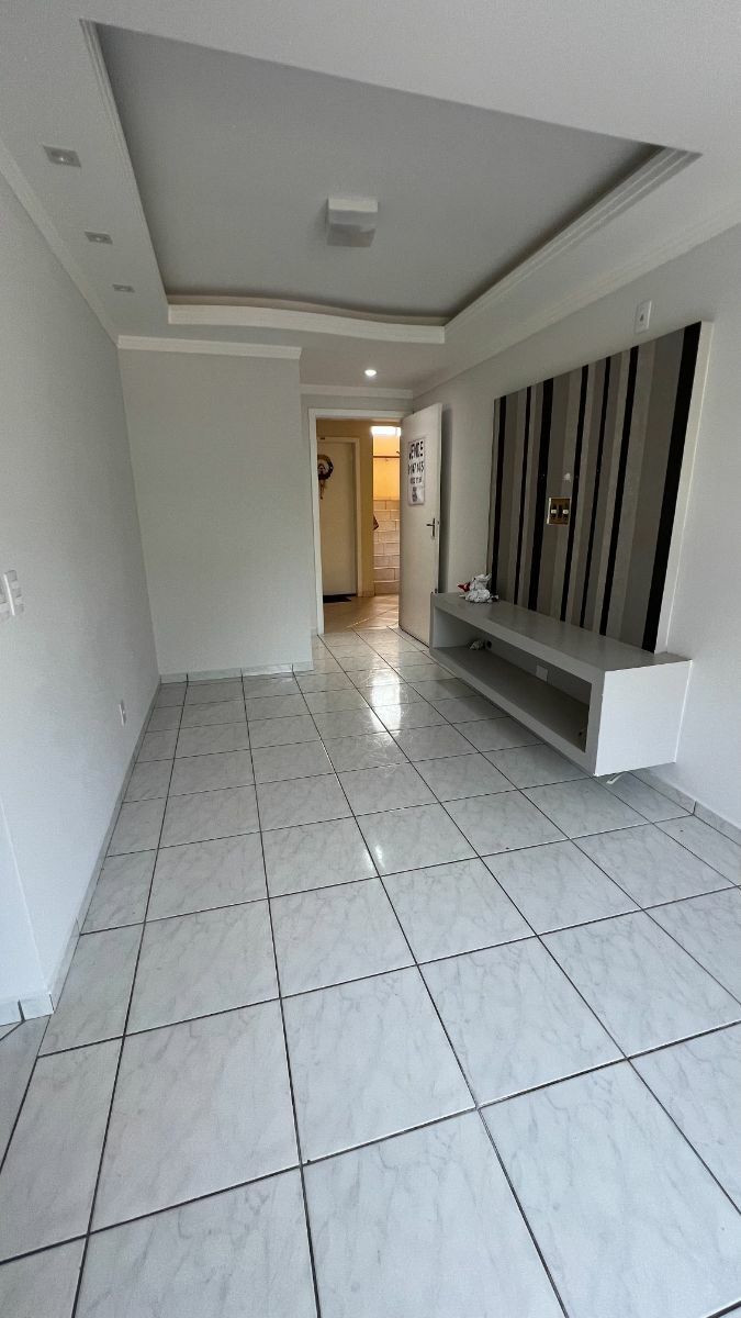 Apartamento à venda com 2 quartos, 58m² - Foto 3