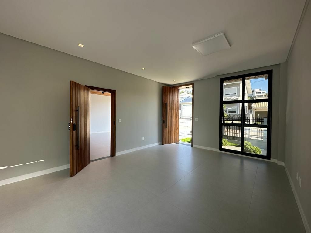 Casa à venda com 3 quartos, 173m² - Foto 9