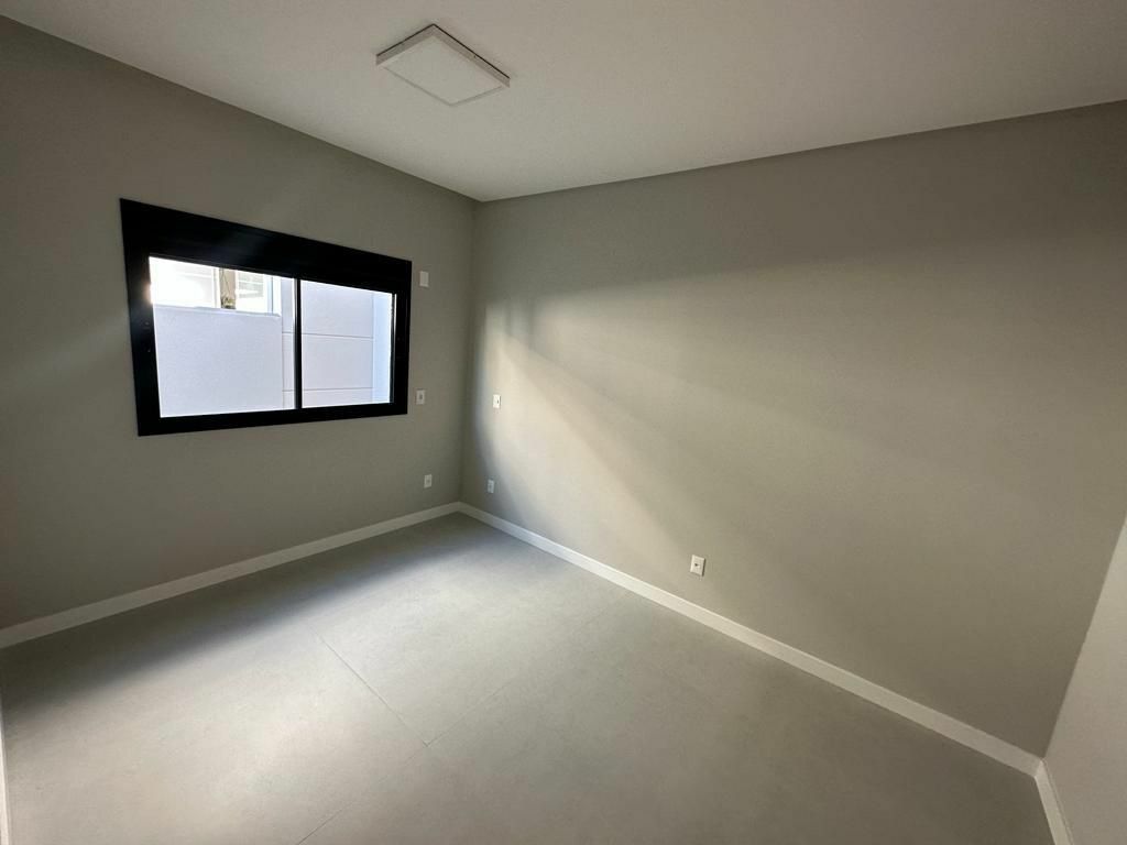 Casa à venda com 3 quartos, 173m² - Foto 14