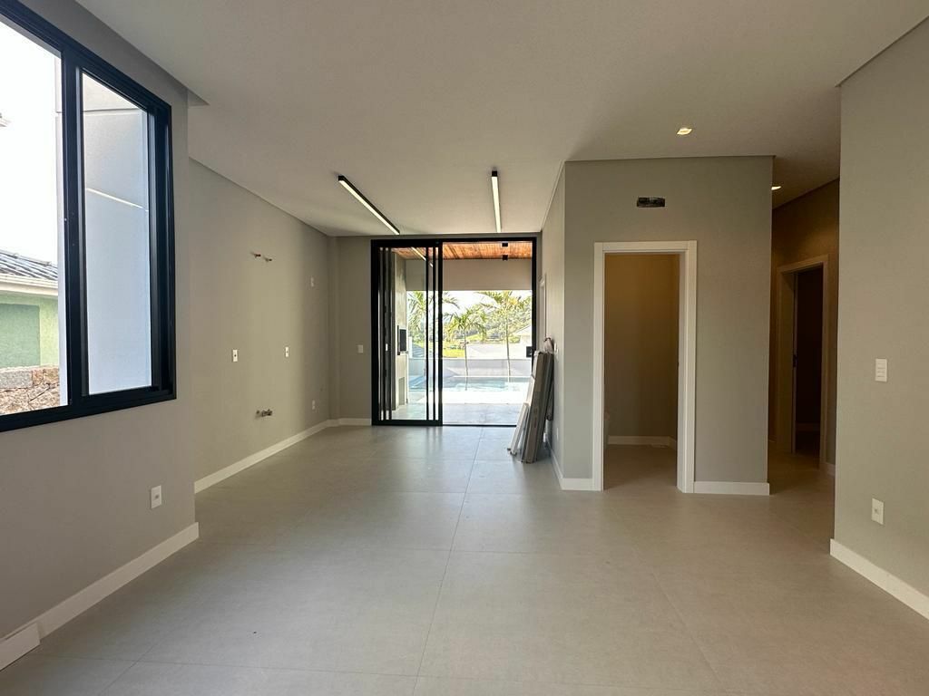 Casa à venda com 3 quartos, 173m² - Foto 16