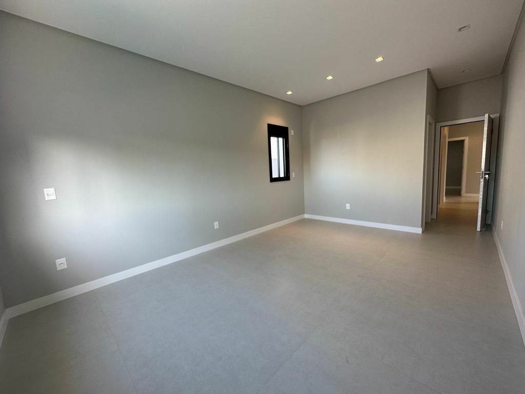 Casa à venda com 3 quartos, 173m² - Foto 17