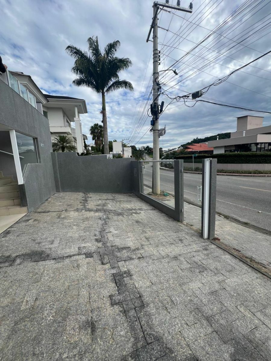 Casa, 3 quartos, 270 m² - Foto 32