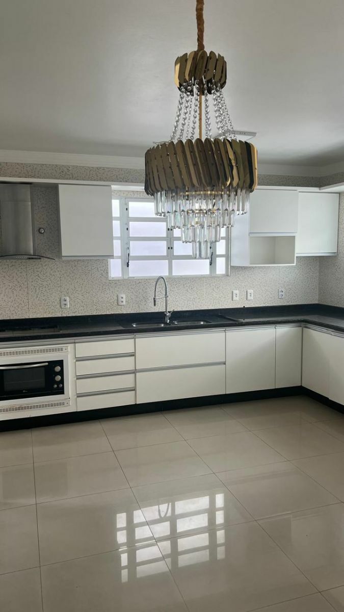 Casa, 3 quartos, 270 m² - Foto 9