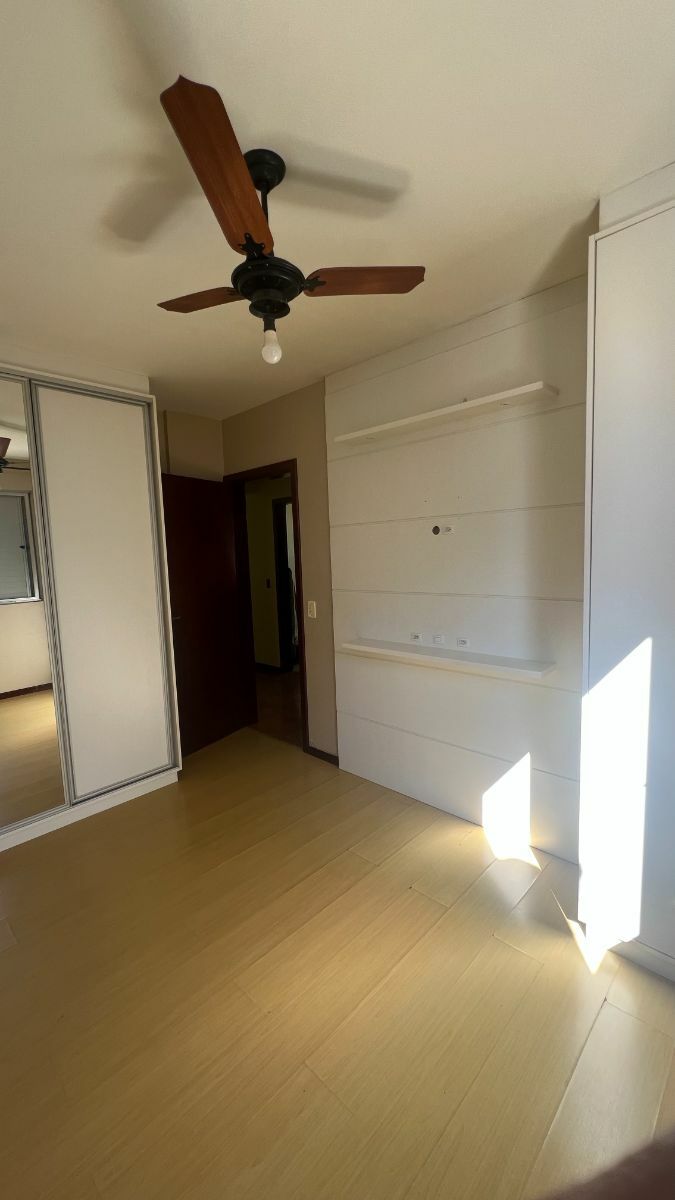 Apartamento à venda com 3 quartos, 97m² - Foto 22
