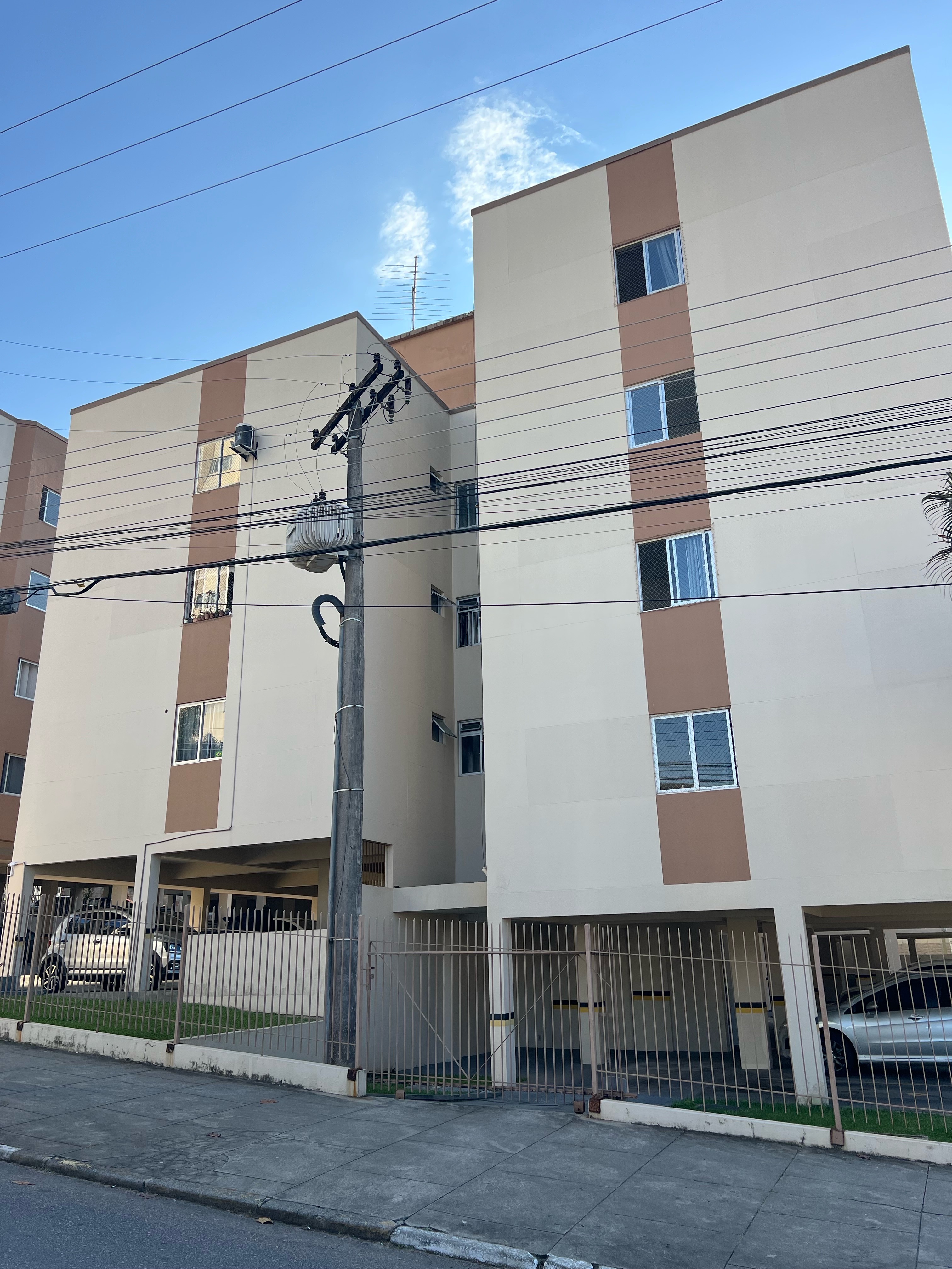 Apartamento à venda com 2 quartos, 63m² - Foto 1