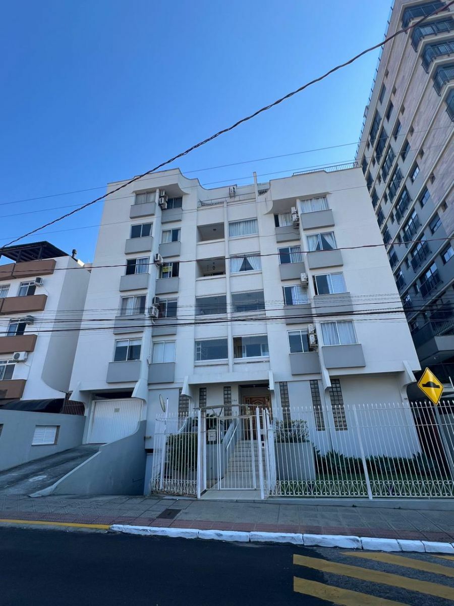 Apartamento para alugar com 3 quartos - Foto 1